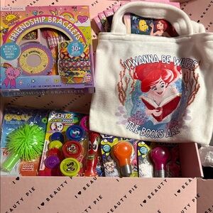 Disney Ariel Tote with 7 Disney princess books, FriendshipBracelet kit and more